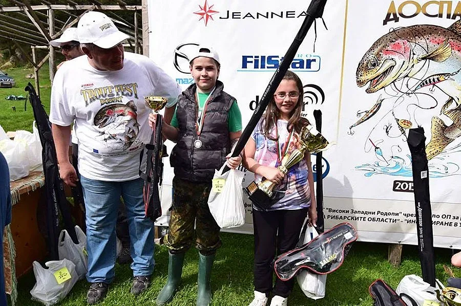 Огромна пъстърва реши състезанието на „Доспат"