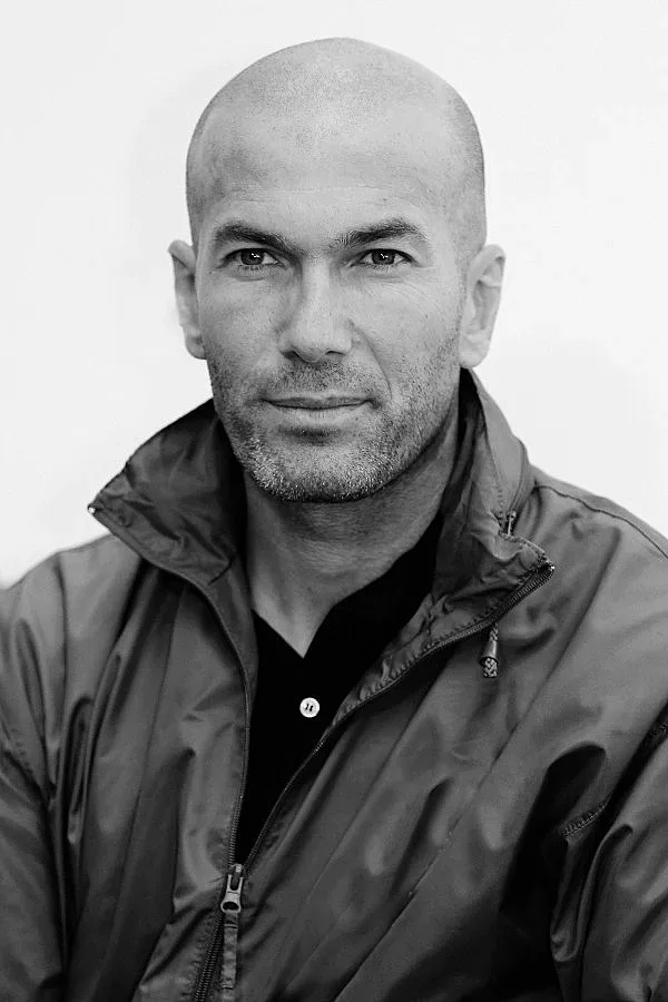 Зидан и Платини пристигат в Бургас за финала на Евро 2015