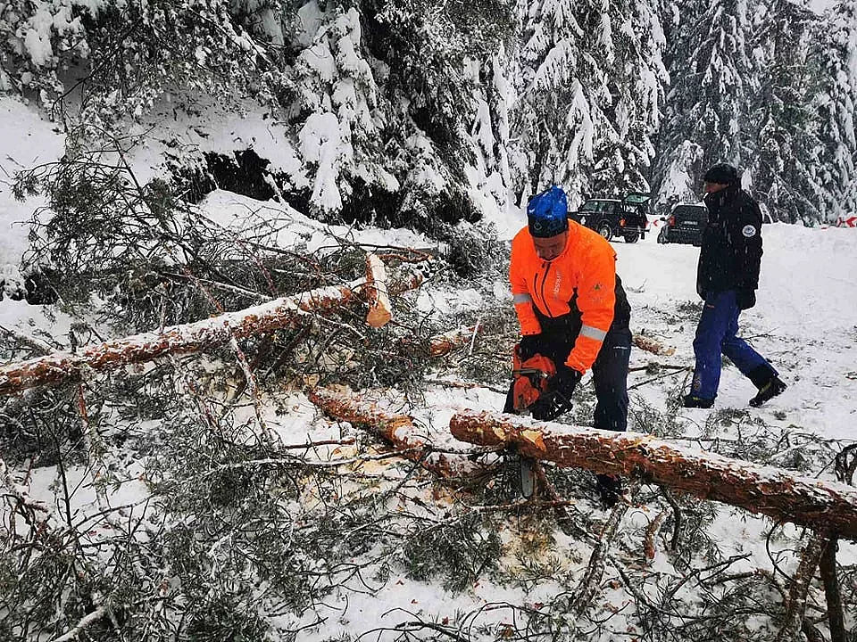 Апокалипсис край Банско! Затвориха пътя /СНИМКИ/