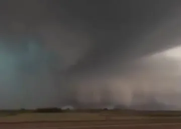 Торнадо премина през Оклахома (ВИДЕО)