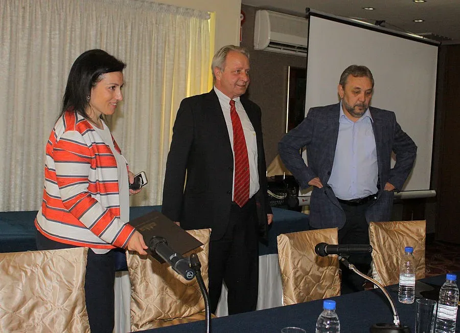 Бюджетът не стига за загубите на млекарите