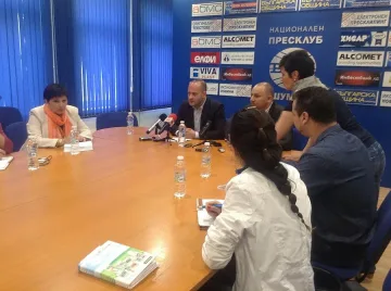 Радан: Ако няма воля да се спрат кражбите, нямаме място в управлението