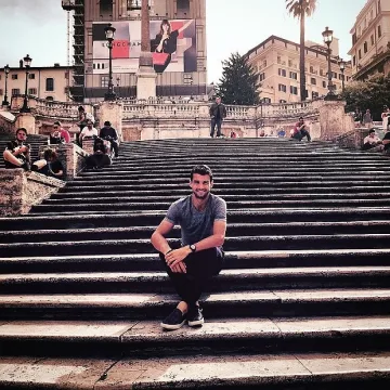 Григор празнува рожден ден в Рим