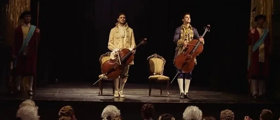 2Cellos се връщат в България 