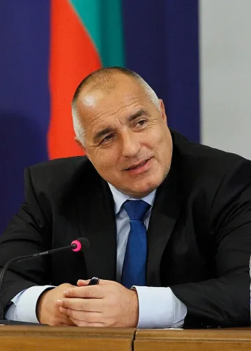 Бойко към учителите: Говорете на ученици всичко да е с мяра