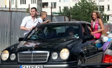  Мият улиците на Видин за абитуриентите