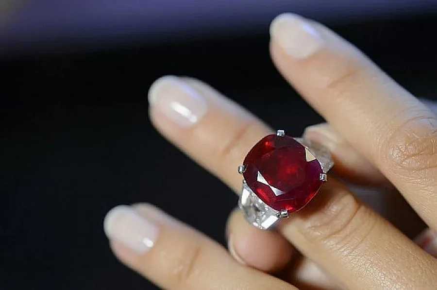 Рекордни $30 милиона за рубин