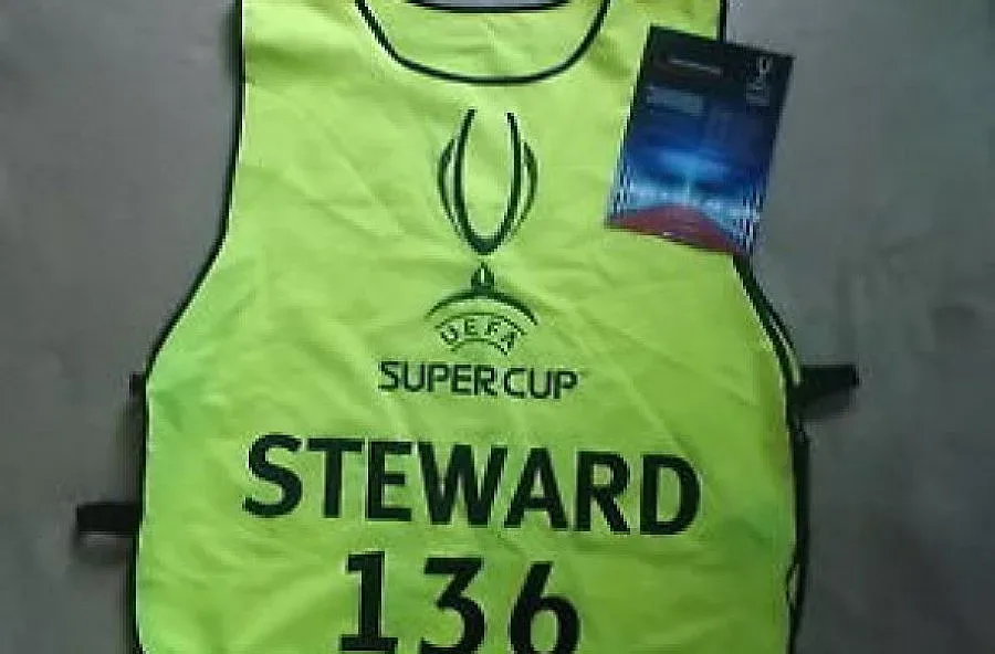 Юноши на "Черноморец" откраднаха 150 екипа от Европейското