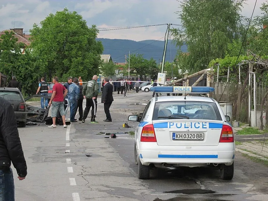 Правят повдигнати пешеходни пътеки на фаталната улица в Яхиново