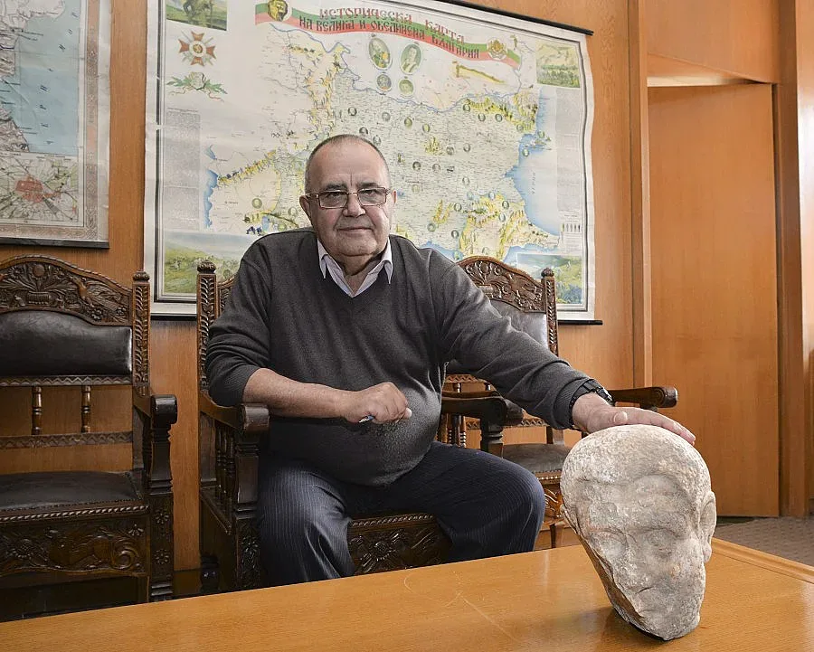 Проф. Божидар Димитров: Топят ни за реставрирани крепости