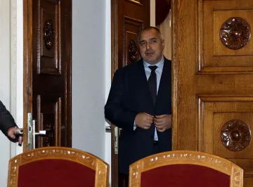 Борисов на тристранка за пенсиите