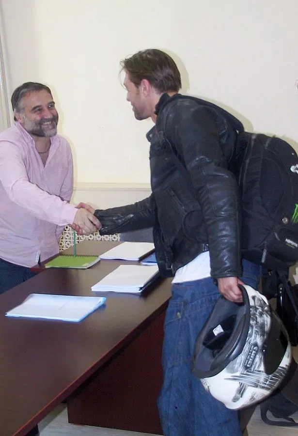 Калин Врачански спука гума на път за Пловдив