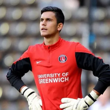 Наш вратар гони купа и изпити