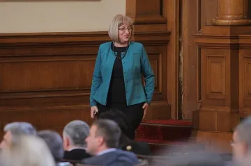 Цачева на среща на парламентарни шефове в Лисабон