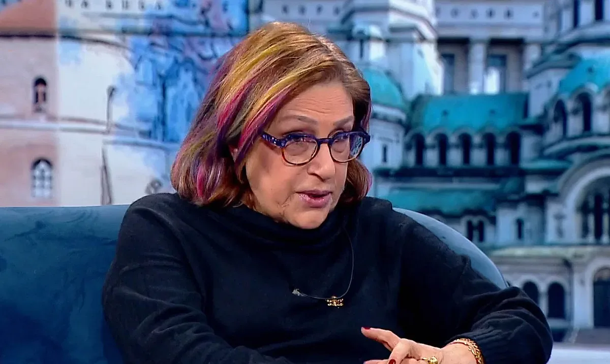 Буруджиева съсипа авторите на "санитарния кордон"