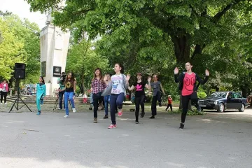 Млади и стари спортуваха в градския парк в Каварна