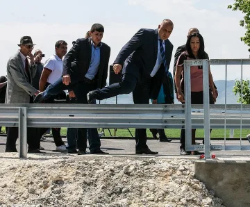 Бойко подкрепи Калфин за полицейските пенсии (ОБЗОР)