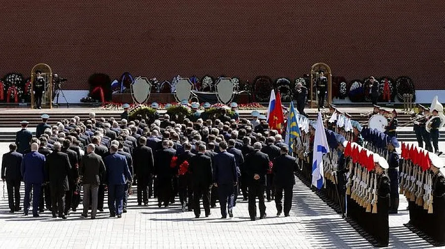 Зрелищен парад в Москва за Деня на победата (ВИДЕО)