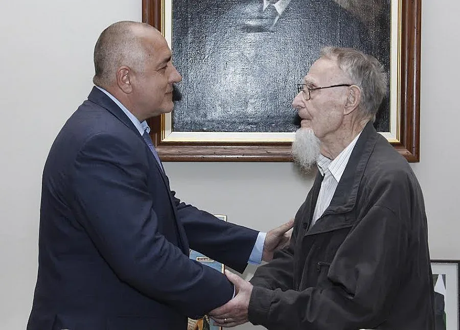 Повече родни фирми ще правят мебели за IKEA