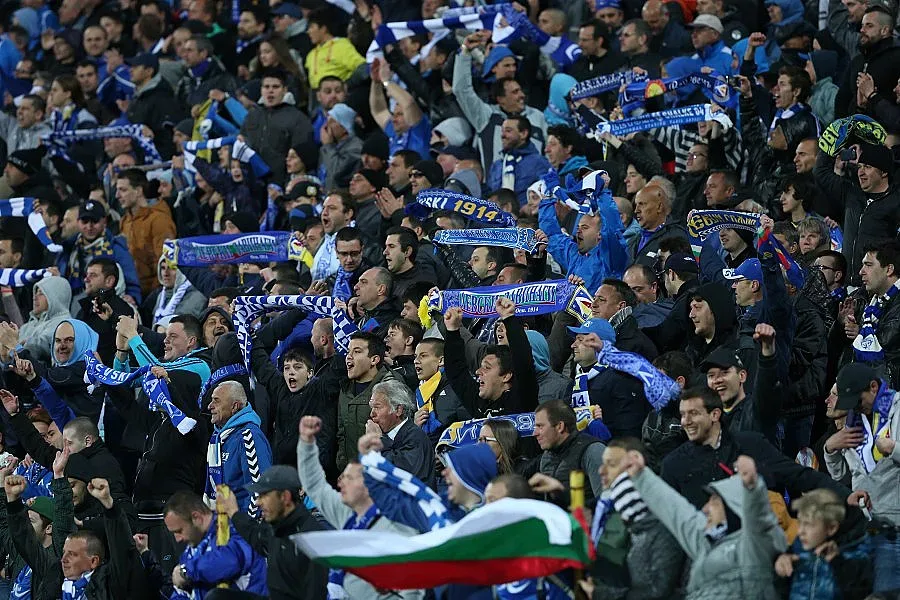 Мощна агитка надъхва "Левски" в Албена