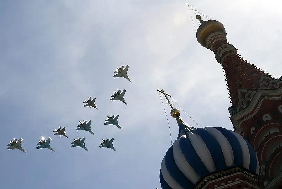 Българска телевизия дава пряко парада в Москва