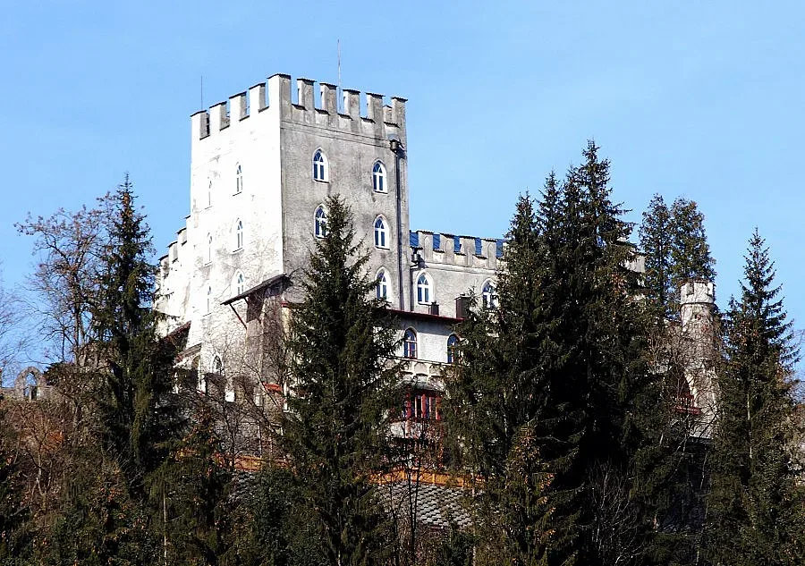 Австрийският замък, където нацисти губят от сили на Германия и САЩ