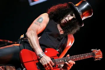 Слаш за събиране с Guns N' Roses: Никога не казвай никога 