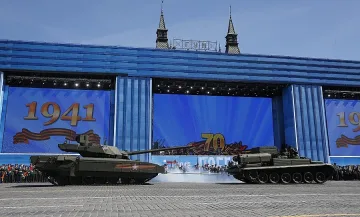 Новият руски танк закъса  на репетицията за парада