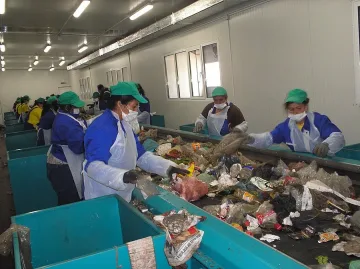 Градът на липите ще пести и от боклука