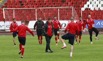 Потомствен "армеец" и Сираков спасяват ЦСКА