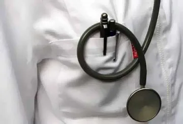 Петима се борят за шеф на лекарите