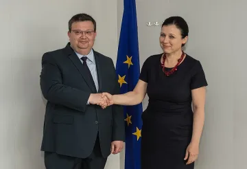 Юрова похвали Цацаров