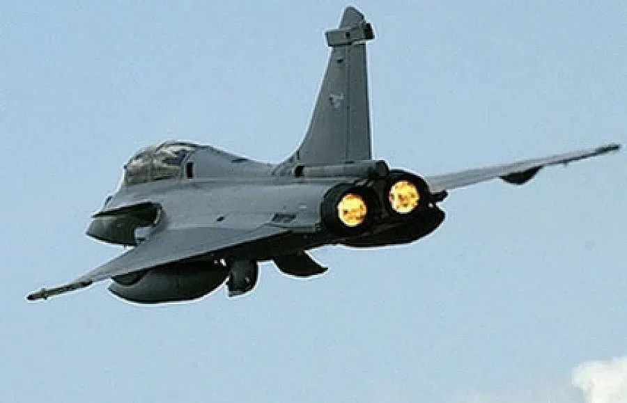 Катар купува от Франция изтребители за милиарди