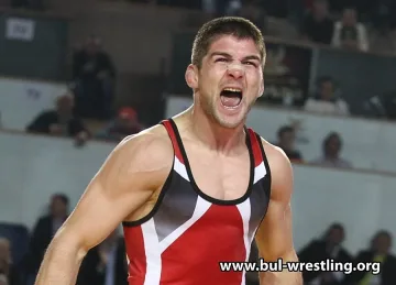 Роди се Иво Ангелов - младши