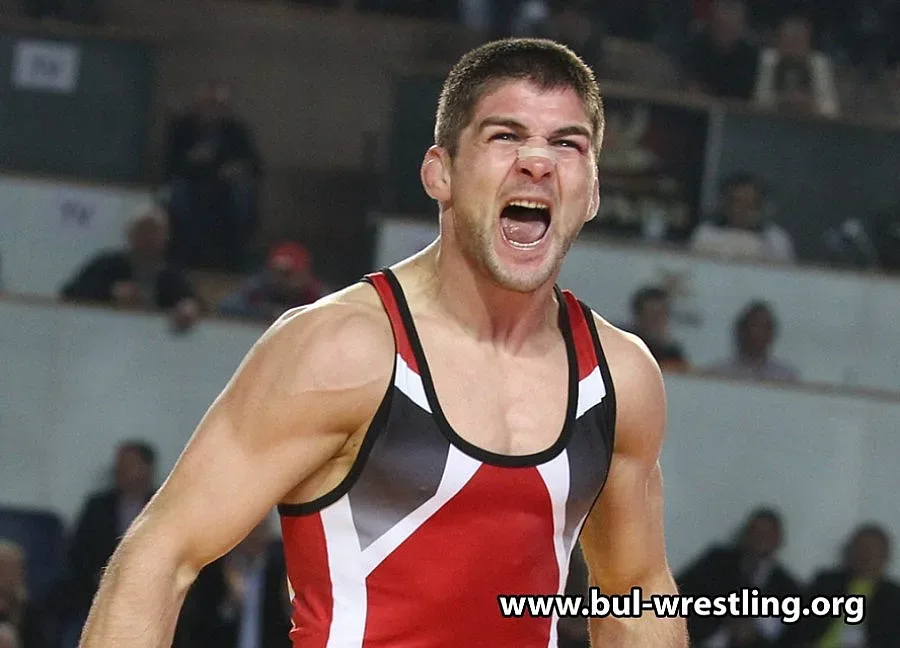 Роди се Иво Ангелов - младши