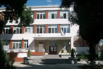 Ученичка почина в дома си в Поморие 