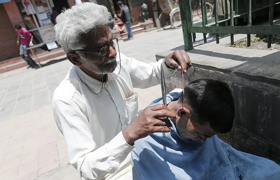 Спряха търсенето на оцелели в Непал (ОБЗОР)