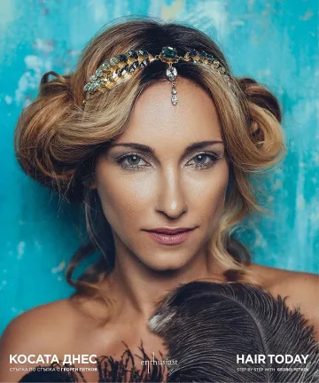 Фатални жени изкушават с къдрици