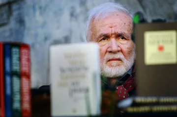 Левчев остана на Помпей
