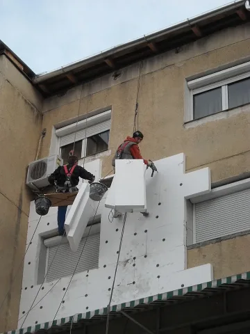 Само 63 панелки в София искат да санират без пари