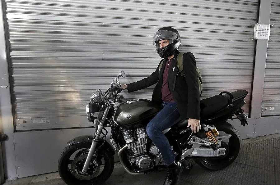 Гърция иска: Туристите да плащат с карта сметките над Е70