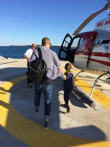 Бербатов качи щерката на хеликоптер 