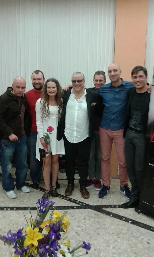 Бахаров, Вергов и Карамазов са луди в "Дакота"