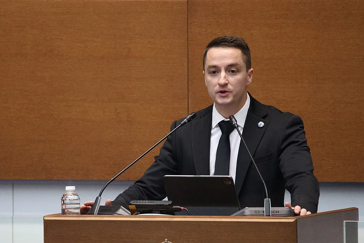 Трусът в ПП. Явор Божанков с първа реакция след разправата на Кирил Петков