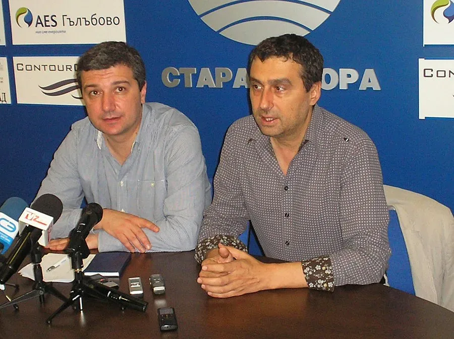 Старозагорските социалисти дават рамо на Стойнев