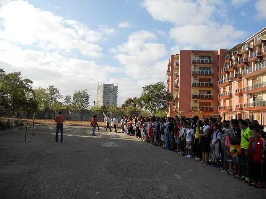 7 арестувани и 10 профилактирани при лов на наркотрафиканти край училища