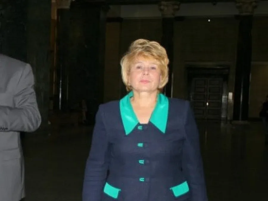 Емилия Масларова облече професорката тога