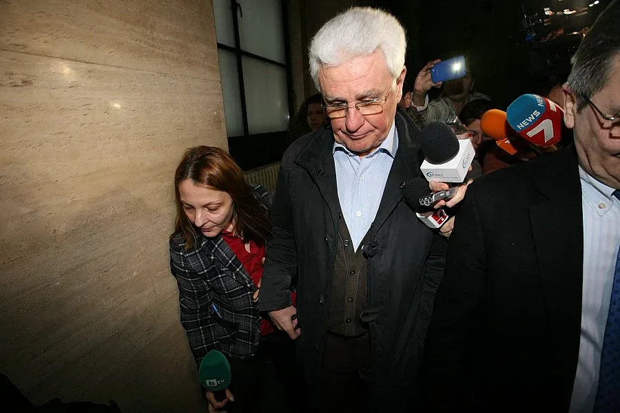 7 млн. без доказан произход минали през сметките на Бисеров