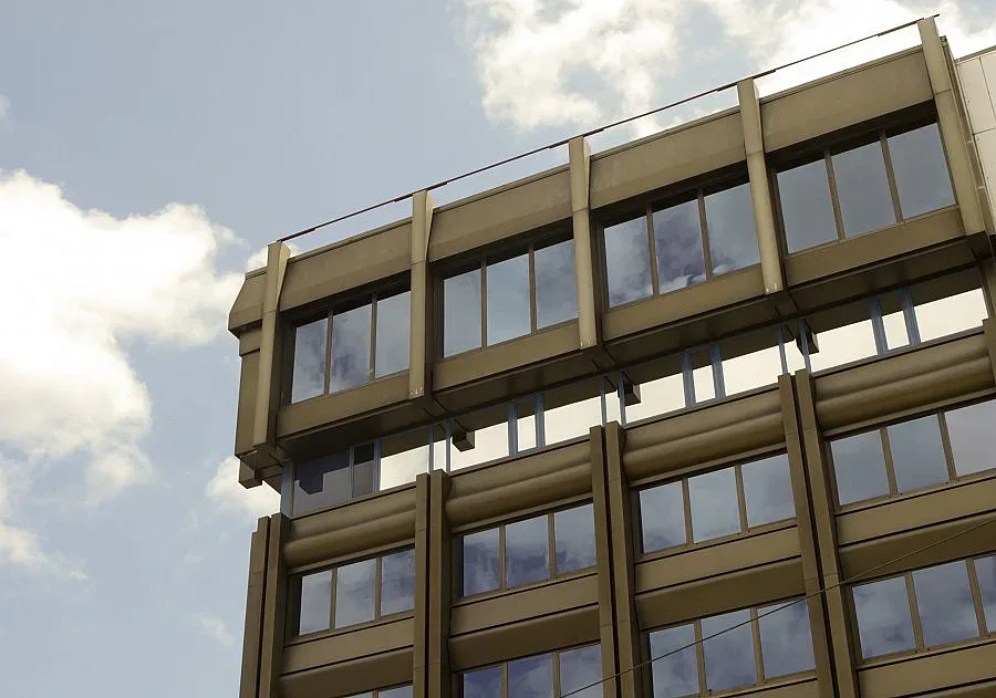 Превръщат магазини в офис площи