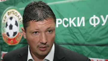 Любо казва до минути дали поема ЦСКА